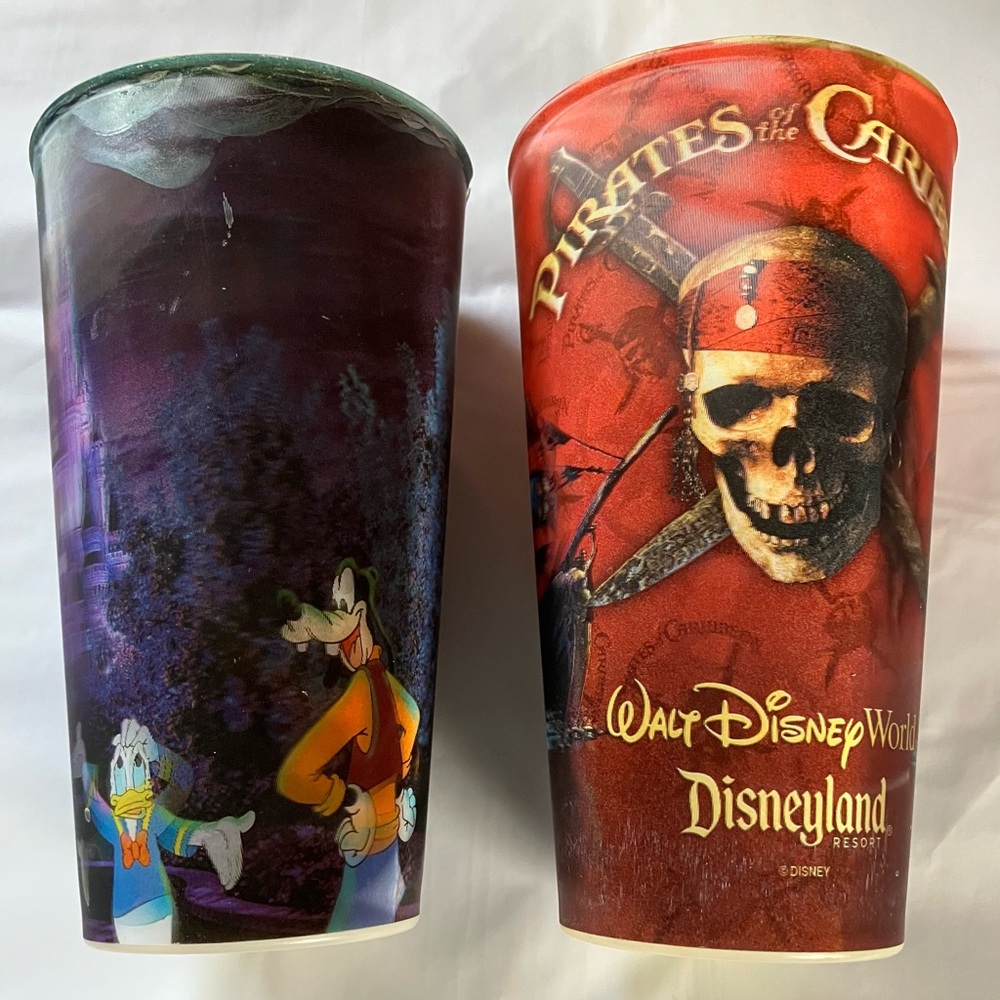 Disneyland Pirates of the Caribbean and Goofy  Holographic Cups